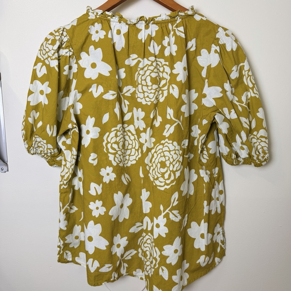 Umgee Mustard Daisy Balloon Sleeve Y-Neck Top Med Resortwear Beach Coastal - Picture 4 of 4